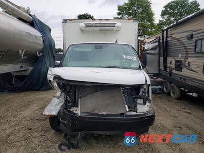 Piąte zdjęcie samochodu w środku: 2019 GMC SAVANA CUTAWAY G3500 VIN:1GD07RFP3K1364667 - miniatura