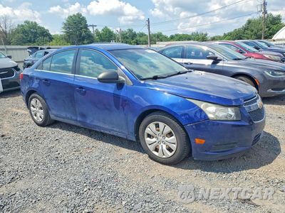 Czwarte zdjęcie samochodu z boku: 2012 CHEVROLET CRUZE LS VIN:1G1PC5SHXC7112928 - miniatura