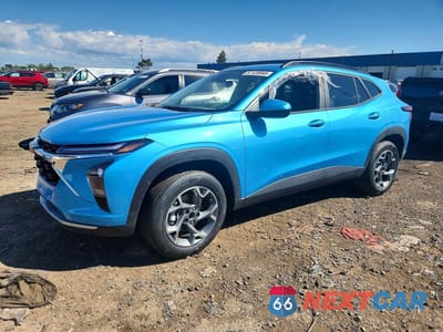 2025 CHEVROLET TRAX 1LT KL77LHEP9SC191541 - główne zdjęcie licytacji z USA - miniatura