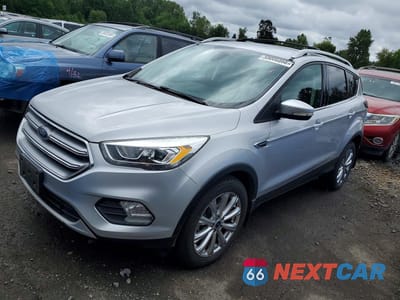 2017 FORD ESCAPE TITANIUM 1FMCU9J90HUA51307 - główne zdjęcie licytacji z USA - miniatura