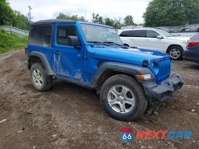 Czwarte zdjęcie samochodu z boku: 2022 JEEP WRANGLER SPORT VIN:1C4GJXAGXNW223148 - miniatura