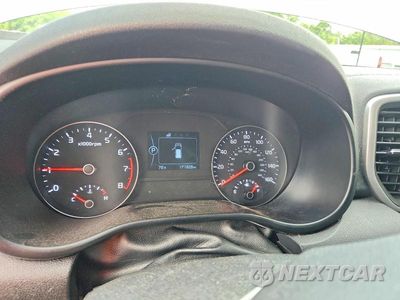 Zdjęcie 9 z 12 samochodu: 2017 KIA SPORTAGE EX VIN:KNDPNCAC8H7171964 - miniatura