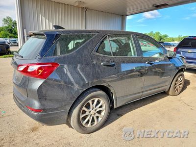 Trzecie zdjęcie samochodu z tyłu: 2020 CHEVROLET EQUINOX LS VIN:2GNAXHEV1L6185066 - miniatura