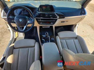 Zdjęcie 8 z 13 samochodu: 2019 BMW X3 SDRIVE30I VIN:5UXTR7C57KLR45630 - miniatura