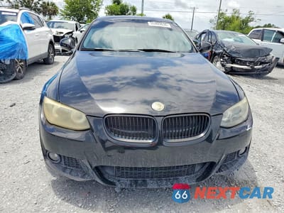 Piąte zdjęcie samochodu w środku: 2011 BMW 335 I VIN:WBAKG7C58BE598023 - miniatura