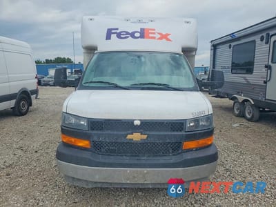 Piąte zdjęcie samochodu w środku: 2025 CHEVROLET EXPRESS G3500 VIN:1HA3GTC77SN021822 - miniatura
