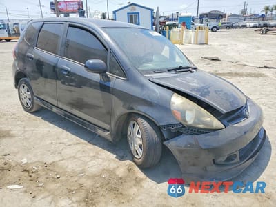 Czwarte zdjęcie samochodu z boku: 2008 HONDA FIT VIN:JHMGD37638S008848 - miniatura