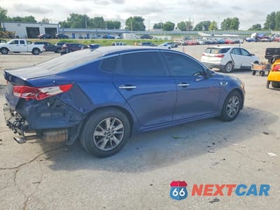 Trzecie zdjęcie samochodu z tyłu: 2018 KIA OPTIMA LX VIN:5XXGT4L33JG234832 - miniatura