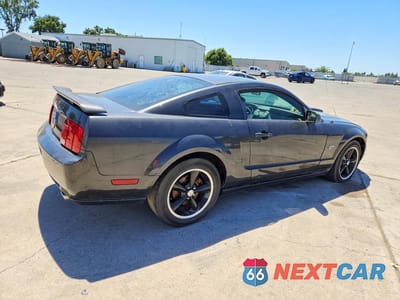 Trzecie zdjęcie samochodu z tyłu: 2007 FORD MUSTANG GT VIN:1ZVFT82H375295432 - miniatura