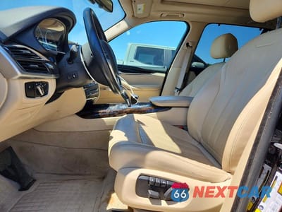 Zdjęcie 7 z 13 samochodu: 2015 BMW X5 XDRIVE35I VIN:5UXKR0C50F0K61660 - miniatura