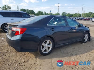 Trzecie zdjęcie samochodu z tyłu: 2014 TOYOTA CAMRY SE VIN:4T1BF1FK7EU451010 - miniatura