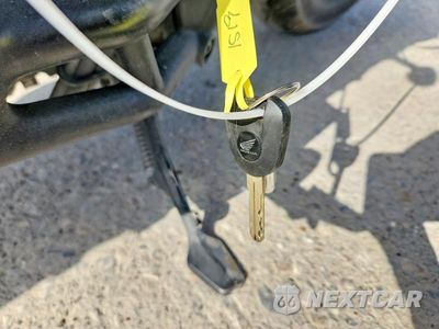 Zdjęcie 8 z 9 samochodu: 2023 HONDA CMX1100 D VIN:JH2SC8312PK201519 - miniatura