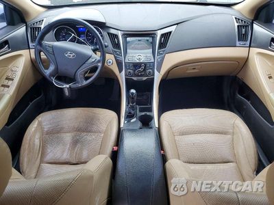 Zdjęcie 8 z 12 samochodu: 2013 HYUNDAI SONATA HYBRID VIN:KMHEC4A48DA050193 - miniatura