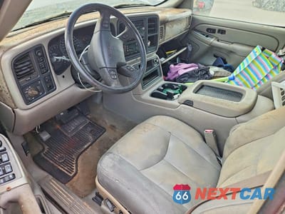 Zdjęcie 8 z 12 samochodu: 2005 GMC NEW SIERRA K1500 VIN:2GTEK13T051323780 - miniatura