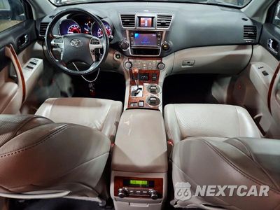 Zdjęcie 8 z 13 samochodu: 2013 TOYOTA HIGHLANDER LIMITED VIN:5TDDK3EH8DS237396 - miniatura
