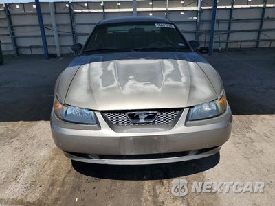 Piąte zdjęcie samochodu w środku: 2002 FORD MUSTANG VIN:1FAFP40492F125987 - miniatura