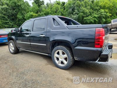 Drugie zdjęcie samochodu z przodu: 2011 CHEVROLET AVALANCHE LTZ VIN:3GNTKGE36BG285263 - miniatura