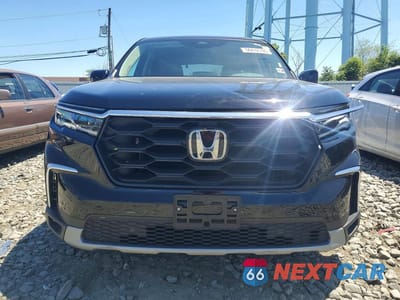 Piąte zdjęcie samochodu w środku: 2024 HONDA PILOT EXL VIN:5FNYG1H44RB012193 - miniatura
