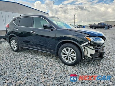 Czwarte zdjęcie samochodu z boku: 2018 NISSAN ROGUE S VIN:5N1AT2MT4JC852262 - miniatura