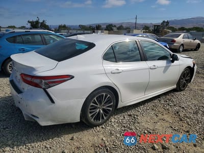 Trzecie zdjęcie samochodu z tyłu: 2019 TOYOTA CAMRY SE VIN:4T1B11HK2KU832142 - miniatura