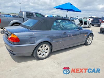 Trzecie zdjęcie samochodu z tyłu: 2001 BMW 325 CI VIN:WBABS334X1JY55204 - miniatura