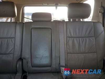 Zdjęcie 10 z 13 samochodu: 2004 TOYOTA SEQUOIA LIMITED VIN:5TDBT48A24S209084 - miniatura