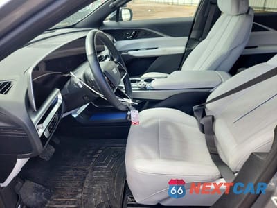 Zdjęcie 7 z 13 samochodu: 2024 CADILLAC LYRIQ LUXURY VIN:1GYKPPRL4RZ128187 - miniatura