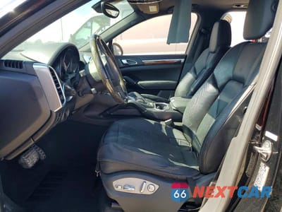 Zdjęcie 7 z 12 samochodu: 2011 PORSCHE CAYENNE S HYBRID VIN:WP1AE2A24BLA92800 - miniatura