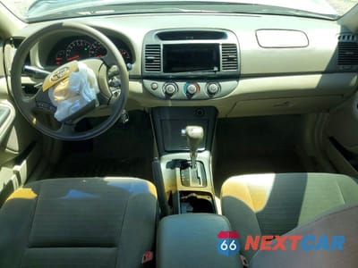 Zdjęcie 8 z 12 samochodu: 2005 TOYOTA CAMRY LE VIN:4T1BE32K55U529451 - miniatura