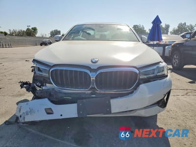 Piąte zdjęcie samochodu w środku: 2021 BMW 530E VIN:WBA13AG0XMCF03661 - miniatura