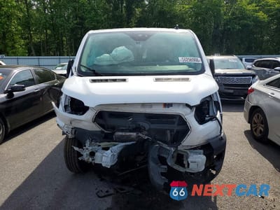Piąte zdjęcie samochodu w środku: 2023 FORD TRANSIT T-250 VIN:1FTBR1Y85PKA22783 - miniatura