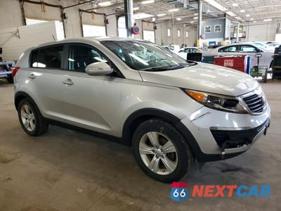 Czwarte zdjęcie samochodu z boku: 2013 KIA SPORTAGE LX VIN:KNDPB3A22D7535435 - miniatura