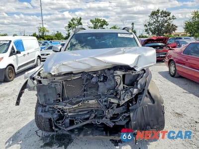Piąte zdjęcie samochodu w środku: 2018 TOYOTA TACOMA TRD OFF-ROAD VIN:5TFCZ5AN0JX162052 - miniatura