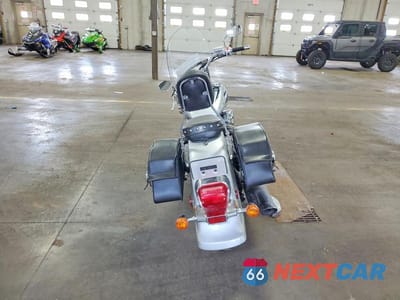 Czwarte zdjęcie samochodu z boku: 2008 SUZUKI VL800 VIN:JS1VS55A482101745 - miniatura