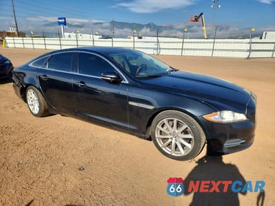 Czwarte zdjęcie samochodu z boku: 2012 JAGUAR XJ VIN:SAJWA1CB5CLV27305 - miniatura