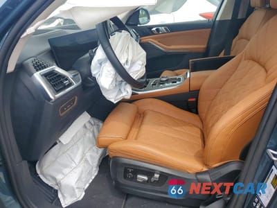 Zdjęcie 7 z 13 samochodu: 2025 BMW X7 XDRIVE40I VIN:5UX23EM02S9Z31149 - miniatura