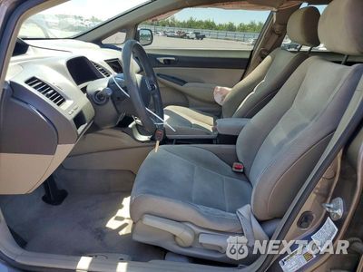 Zdjęcie 7 z 13 samochodu: 2010 HONDA CIVIC LX VIN:19XFA1F51AE047322 - miniatura
