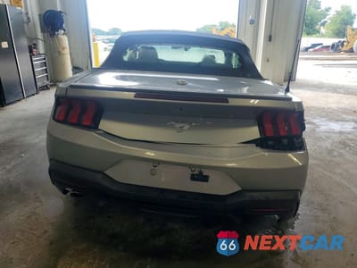 Zdjęcie 6 z 12 samochodu: 2025 FORD MUSTANG VIN:1FAGP8UH5S5127332 - miniatura