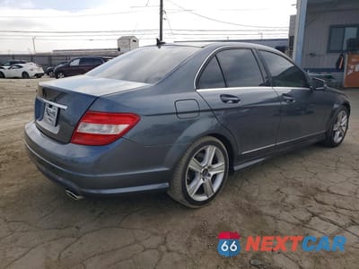 Trzecie zdjęcie samochodu z tyłu: 2011 MERCEDES-BENZ C 300 VIN:WDDGF5EB7BA461378 - miniatura