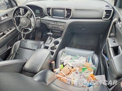 Zdjęcie 8 z 12 samochodu: 2017 KIA SPORTAGE EX VIN:KNDPNCAC8H7171964 - miniatura