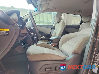 Zdjęcie 7 z 13 samochodu: 2018 HYUNDAI SANTA FE SE VIN:KM8SM4HF5JU278069 - miniatura