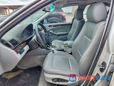 Zdjęcie 7 z 12 samochodu: 2004 BMW 325 I VIN:WBAEV33404KR27451 - miniatura