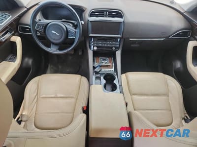 Zdjęcie 8 z 13 samochodu: 2017 JAGUAR F-PACE PRESTIGE VIN:SADCK2BV0HA494947 - miniatura