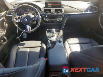 Zdjęcie 8 z 12 samochodu: 2018 BMW 330 XI VIN:WBA8D9G5XJNU66985 - miniatura