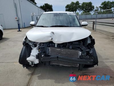 Piąte zdjęcie samochodu w środku: 2025 KIA SOUL LX VIN:KNDJ23AU3S7935198 - miniatura