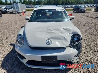 Piąte zdjęcie samochodu w środku: 2017 VOLKSWAGEN BEETLE 1.8T VIN:3VWF17AT4HM625726 - miniatura