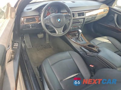 Zdjęcie 8 z 12 samochodu: 2009 BMW 328 I SULEV VIN:WBAWR33549P461034 - miniatura