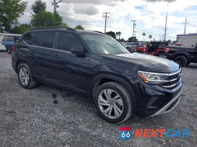 Czwarte zdjęcie samochodu z boku: 2021 VOLKSWAGEN ATLAS SE VIN:1V2WR2CA0MC586993 - miniatura