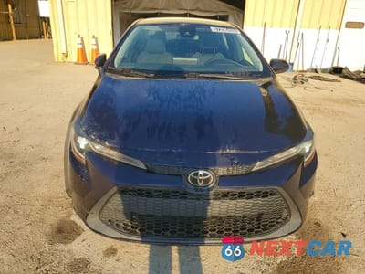 Piąte zdjęcie samochodu w środku: 2021 TOYOTA COROLLA LE VIN:5YFEPMAE9MP264655 - miniatura