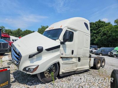 Drugie zdjęcie samochodu z przodu: 2023 FREIGHTLINER CASCADIA 1 - SEMI TRUCK VIN:3AKJHHDR2PSUH4781 - miniatura